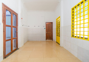 4 Bedroom House For Rent - Svay Dangkum, Siem Reap thumbnail