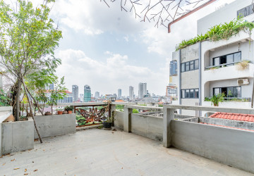 1 Bedroom Serviced Apartment For Rent - Tonle Bassac, Phnom Penh thumbnail