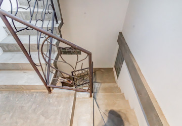 1 Bedroom Serviced Apartment For Rent - Tonle Bassac, Phnom Penh thumbnail