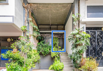 1 Bedroom Serviced Apartment For Rent - Tonle Bassac, Phnom Penh thumbnail