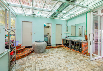 5 Bedroom House For Rent - Kep Province thumbnail