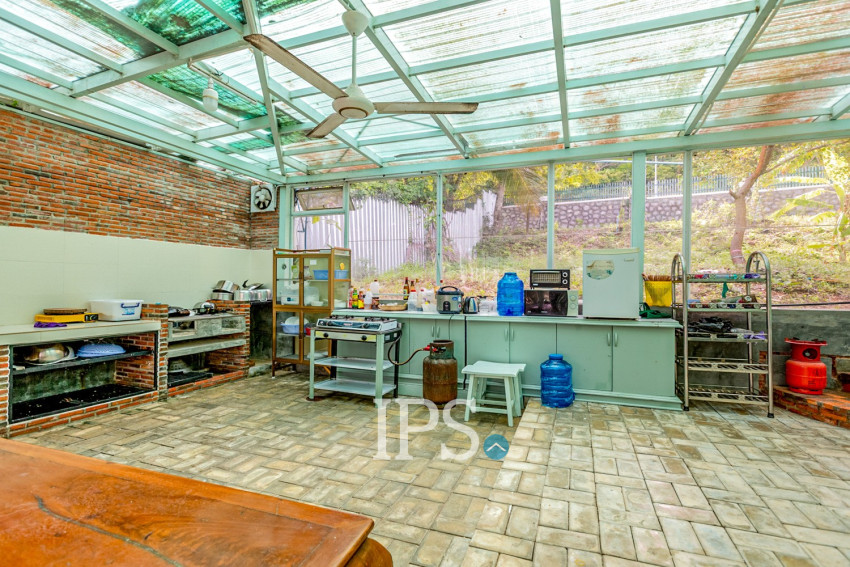 5 Bedroom House For Rent - Kep Province