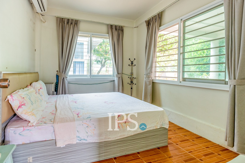 5 Bedroom House For Rent - Kep Province