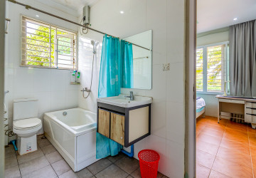 5 Bedroom House For Rent - Kep Province thumbnail