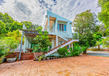 5 Bedroom House For Rent - Kep Province thumbnail