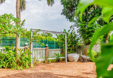 5 Bedroom House For Rent - Kep Province thumbnail