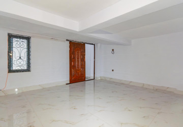 189 Sqm Retail Space For Rent - Chaktomukh, Phnom Penh thumbnail