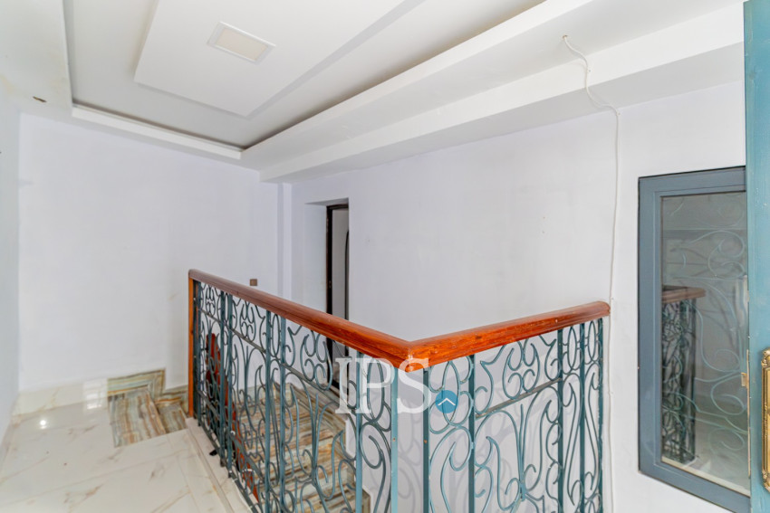 189 Sqm Retail Space For Rent - Chaktomukh, Phnom Penh