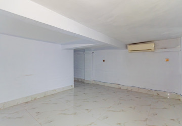 189 Sqm Retail Space For Rent - Chaktomukh, Phnom Penh thumbnail