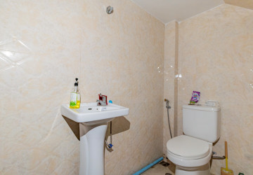 189 Sqm Retail Space For Rent - Chaktomukh, Phnom Penh thumbnail