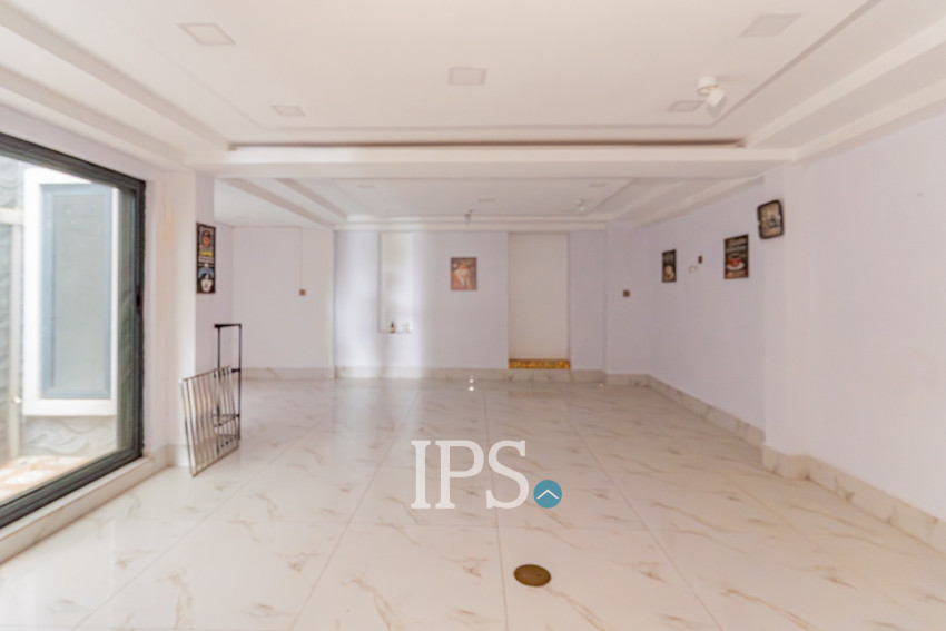 189 Sqm Retail Space For Rent - Chaktomukh, Phnom Penh
