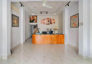 189 Sqm Retail Space For Rent - Chaktomukh, Phnom Penh thumbnail