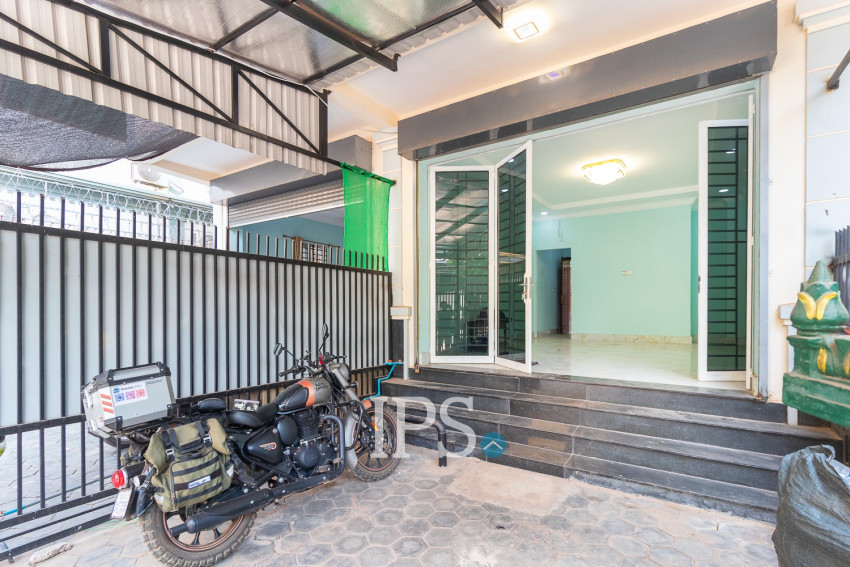 3 Bedroom House For Rent - Slor Kram, Siem Reap
