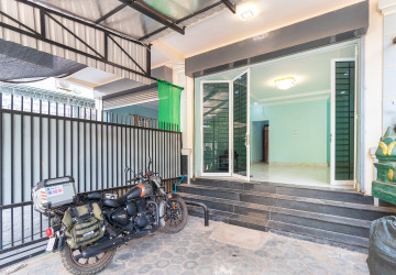 3 Bedroom House For Rent - Slor Kram, Siem Reap thumbnail