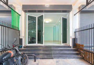 3 Bedroom House For Rent - Slor Kram, Siem Reap thumbnail