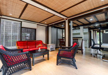 2 Bedroom Villa For Rent - Riverside, Slor Kram, Siem Reap thumbnail