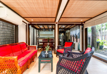 2 Bedroom Villa For Rent - Riverside, Slor Kram, Siem Reap thumbnail