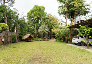 2 Bedroom Villa For Rent - Riverside, Slor Kram, Siem Reap thumbnail