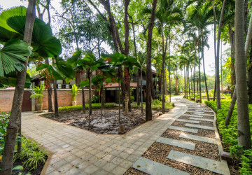 2 Bedroom Villa For Rent - Riverside, Slor Kram, Siem Reap thumbnail