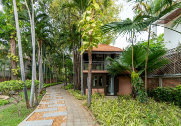 2 Bedroom Villa For Rent - Riverside, Slor Kram, Siem Reap thumbnail