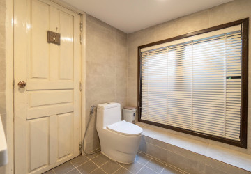 2 Bedroom Villa For Rent - Riverside, Slor Kram, Siem Reap thumbnail