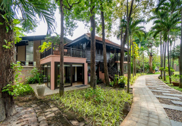 2 Bedroom Villa For Rent - Riverside, Slor Kram, Siem Reap thumbnail