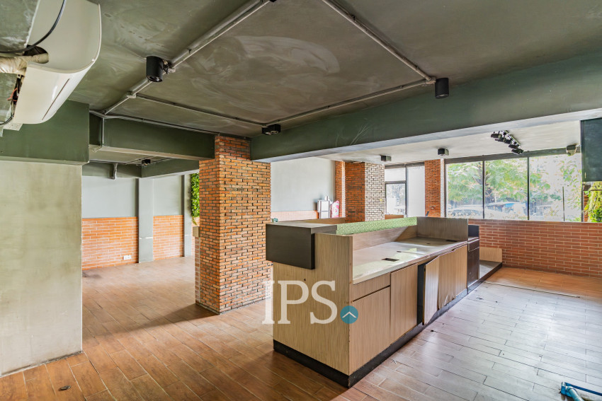 8 Bedroom Double Shophouse For Rent - Veal Vong, Phnom Penh