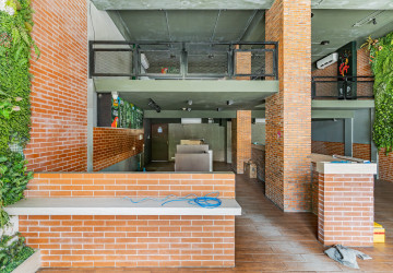 8 Bedroom Double Shophouse For Rent - Veal Vong, Phnom Penh thumbnail
