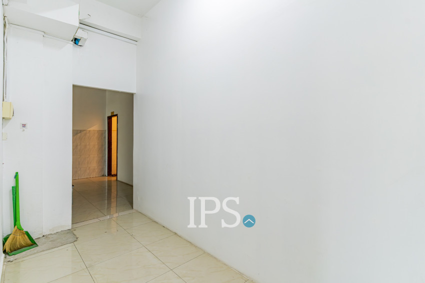 8 Bedroom Double Shophouse For Rent - Veal Vong, Phnom Penh