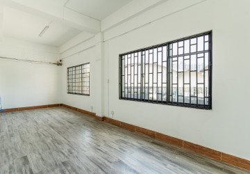 8 Bedroom Double Shophouse For Rent - Veal Vong, Phnom Penh thumbnail
