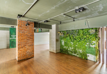 8 Bedroom Double Shophouse For Rent - Veal Vong, Phnom Penh thumbnail