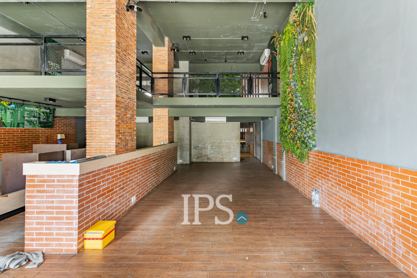 8 Bedroom Double Shophouse For Rent - Veal Vong, Phnom Penh