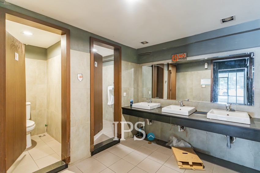 8 Bedroom Double Shophouse For Rent - Veal Vong, Phnom Penh