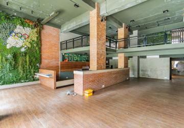8 Bedroom Double Shophouse For Rent - Veal Vong, Phnom Penh thumbnail