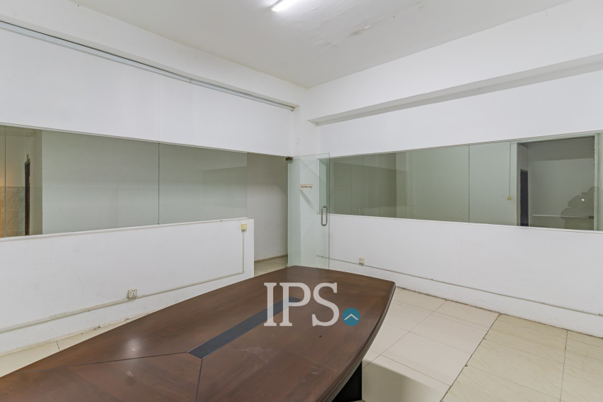 8 Bedroom Double Shophouse For Rent - Veal Vong, Phnom Penh