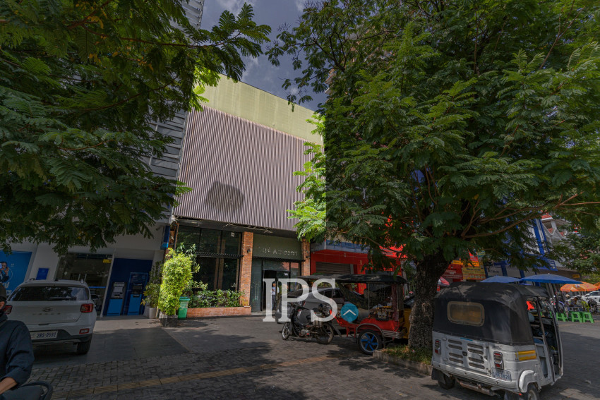 8 Bedroom Double Shophouse For Rent - Veal Vong, Phnom Penh