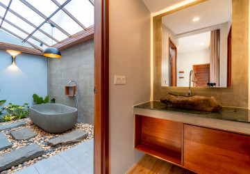 2 Bedroom Villa For Rent - Svay Dangkum, Siem Reap thumbnail