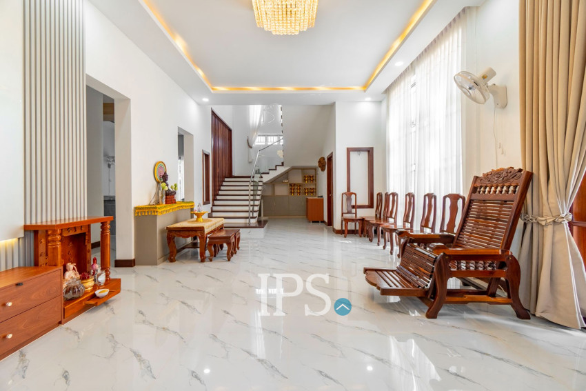 5 Bedroom  Villa For Rent - Svay Dangkum, Siem Reap