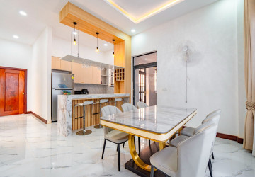 5 Bedroom  Villa For Rent - Svay Dangkum, Siem Reap thumbnail