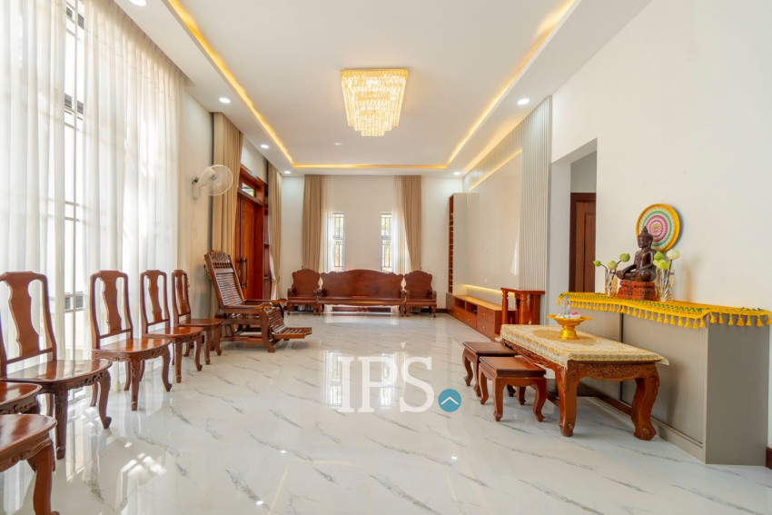 5 Bedroom  Villa For Rent - Svay Dangkum, Siem Reap