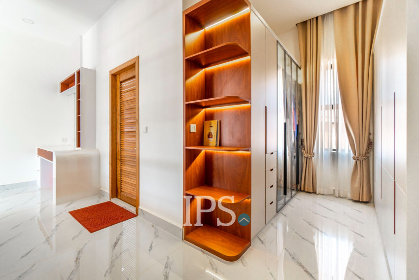 5 Bedroom  Villa For Rent - Svay Dangkum, Siem Reap