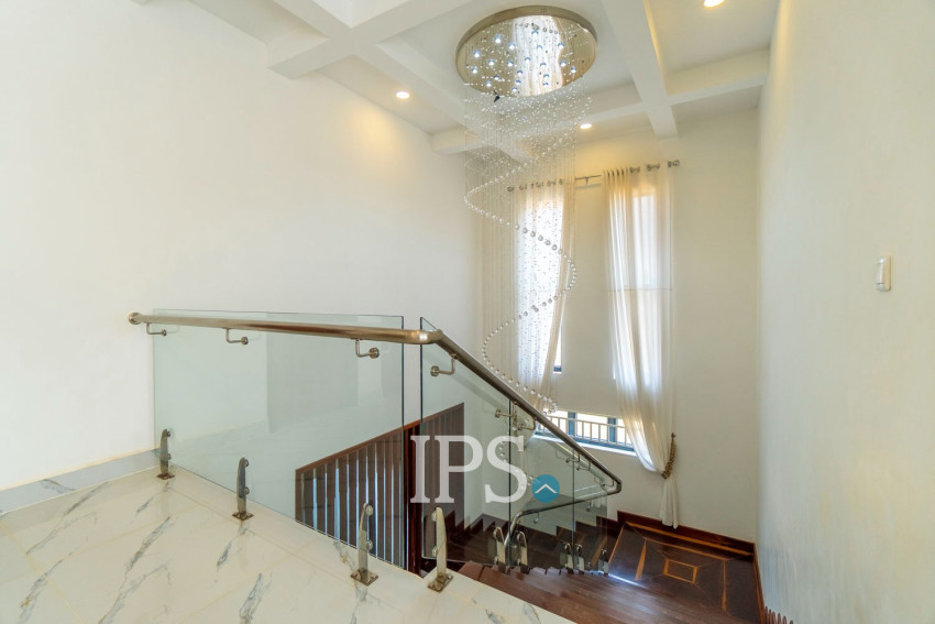 5 Bedroom  Villa For Rent - Svay Dangkum, Siem Reap