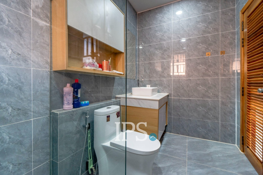 5 Bedroom  Villa For Rent - Svay Dangkum, Siem Reap