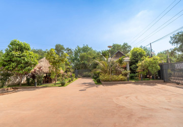 5 Bedroom  Villa For Rent - Svay Dangkum, Siem Reap thumbnail