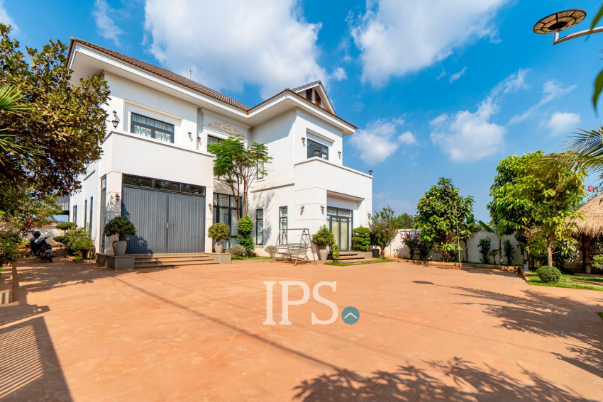 5 Bedroom  Villa For Rent - Svay Dangkum, Siem Reap
