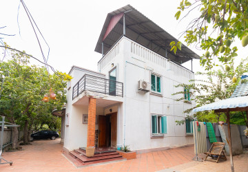 3 Bedroom House For Rent - Sra Ngae, Siem Reap thumbnail