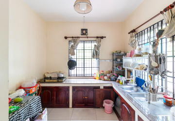 3 Bedroom House For Rent - Sra Ngae, Siem Reap thumbnail