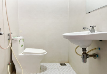 6 Bedroom Guesthouse For Rent - Sra Ngae, Siem Reap thumbnail