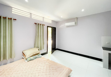 6 Bedroom Guesthouse For Rent - Sra Ngae, Siem Reap thumbnail