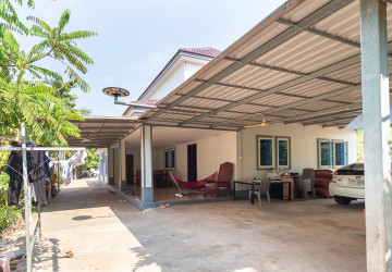 4 Bedroom House For Rent - Sangkat Siem Reap, Siem Reap thumbnail